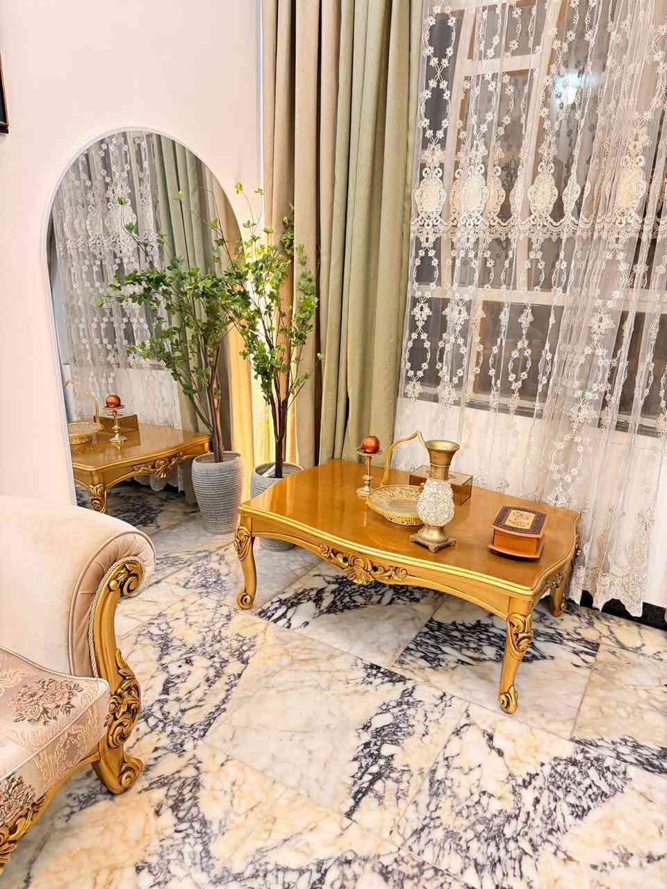 تخم ملكي ١٠ مقاعد تركي خشب زان 
اشتريته ب٢٢ ورقه واريد ابيعه مليون و٤٠٠ وبي مجال ويا طبلة خشب ثقيله جدا


**إذا كنت صاحب هذا الإعلان وتريد حذفه لأي سبب، رجاءا أرسل رسالة إلى الدعم الفني**