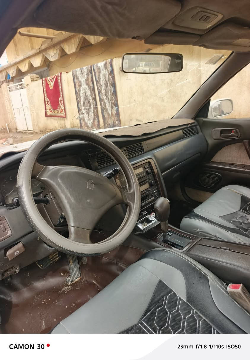 السلام عليكم سياره بطه لولواي كفاله عامه من كلشي من صبغ بارد ظربه كص رقم بابل انكليزي سنويه جديده بسمي  حدايه جديده تخم تاير تبريد شغال مكينه وكير 2500 ديلكو غرفه جديده كهربائيات كله شغال دشبول منظومة تبريد راس الثور سياره جاهزه من كلشي  السعر ٦٠ وبيه مجال العنوان ذي قار قظاء الفجر  تلفون ***********
