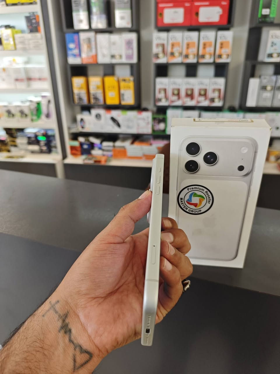 📱 للبيع | iPhone 17 Pro Max
✅ اللون: سلفر
✅ أكيد ضمان ماستر
✅ البطارية: 99%
✅ دورات الشحن: 173
✅ بعده داخل الضمان
✅ ضمان 5 أيام من عدنا
🎁 هدية: بكج حماية كامل
💰 السعر: 1,825,000 دينار عراقي
📍 بغداد – الشعب – شارع الصحة
📞 ***********
📞 ***********
الجاد بالشراء فقط، والله يبارك للجميع.
