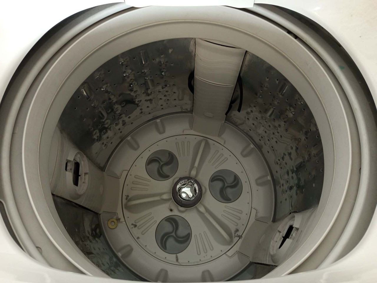 غسالة اوتوماتيك SMART غسالة نضيفه جدا بيها هواي تحكمات السعر 150الف بيها مجال للشراي


**إذا كنت صاحب هذا الإعلان وتريد حذفه لأي سبب، رجاءا أرسل رسالة إلى الدعم الفني**