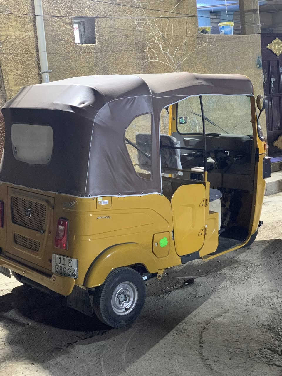 تكتك البيع مديل ٢١كفاله عامه من عده دوس معمرهن رقام نكليزي ثاني يوم حوالك تكتك بسمي عارضهه ٧٩٠٠ مكاني بغداد ***********
