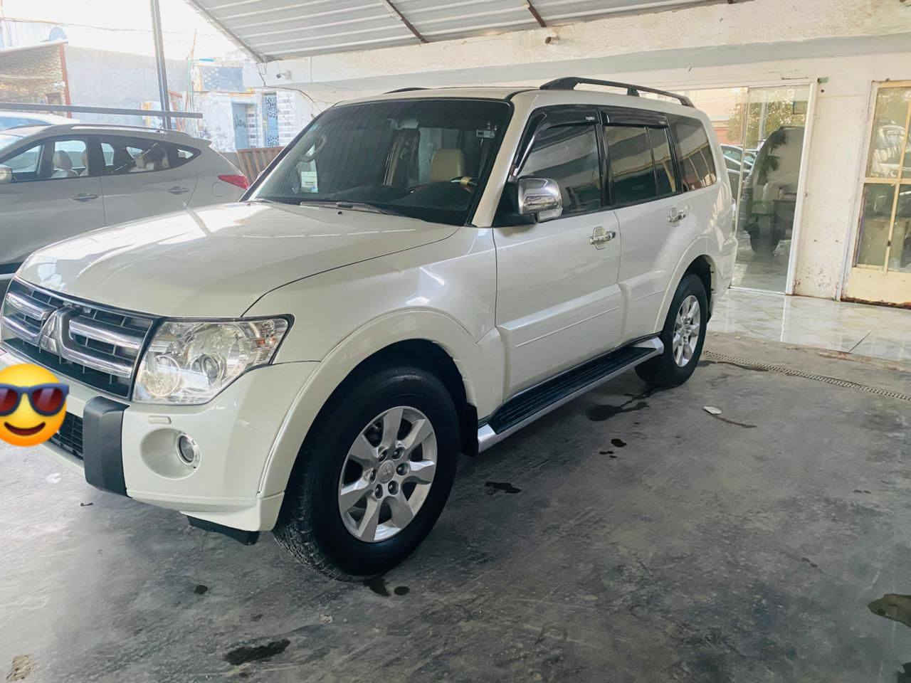 السلام عليكم 
باجيرو موديل ٩رقم بغداد كفاله من الصبغ 
بيهه مكانين بارد 
السياره جاهزه مكينه گير حداديه تخم تاير جديد 
مكاني ديوانيه السعر ١٢٥او بيهه مجال 
للاستفسار الاتصال عالرقم ***********
