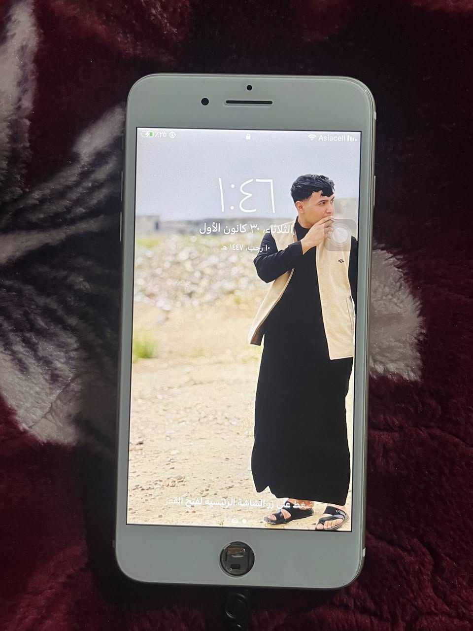 السعر 110
ايفون 7 بلاص ذاكره 128 
جهاز بلادي نضيف كلش 
امبدل بس بطاريه 
بطاريه 100 
جهاز ناقصه بس دكمه سعرها 8 الف 
الجهاز كله بلادي .مكاني صلاح الدين تكريت 
***********
