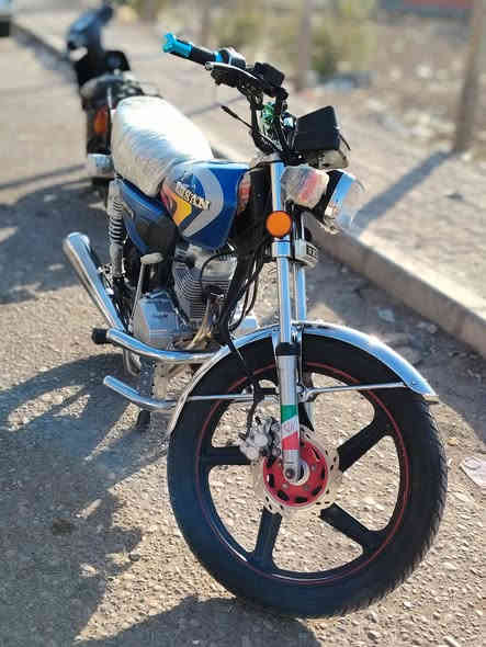 سلام عليكم قررنه نبيع دراجه مال يران 200 سيسي  نمس بلاد مو تعمير سرعه 140 شلعه ***********
