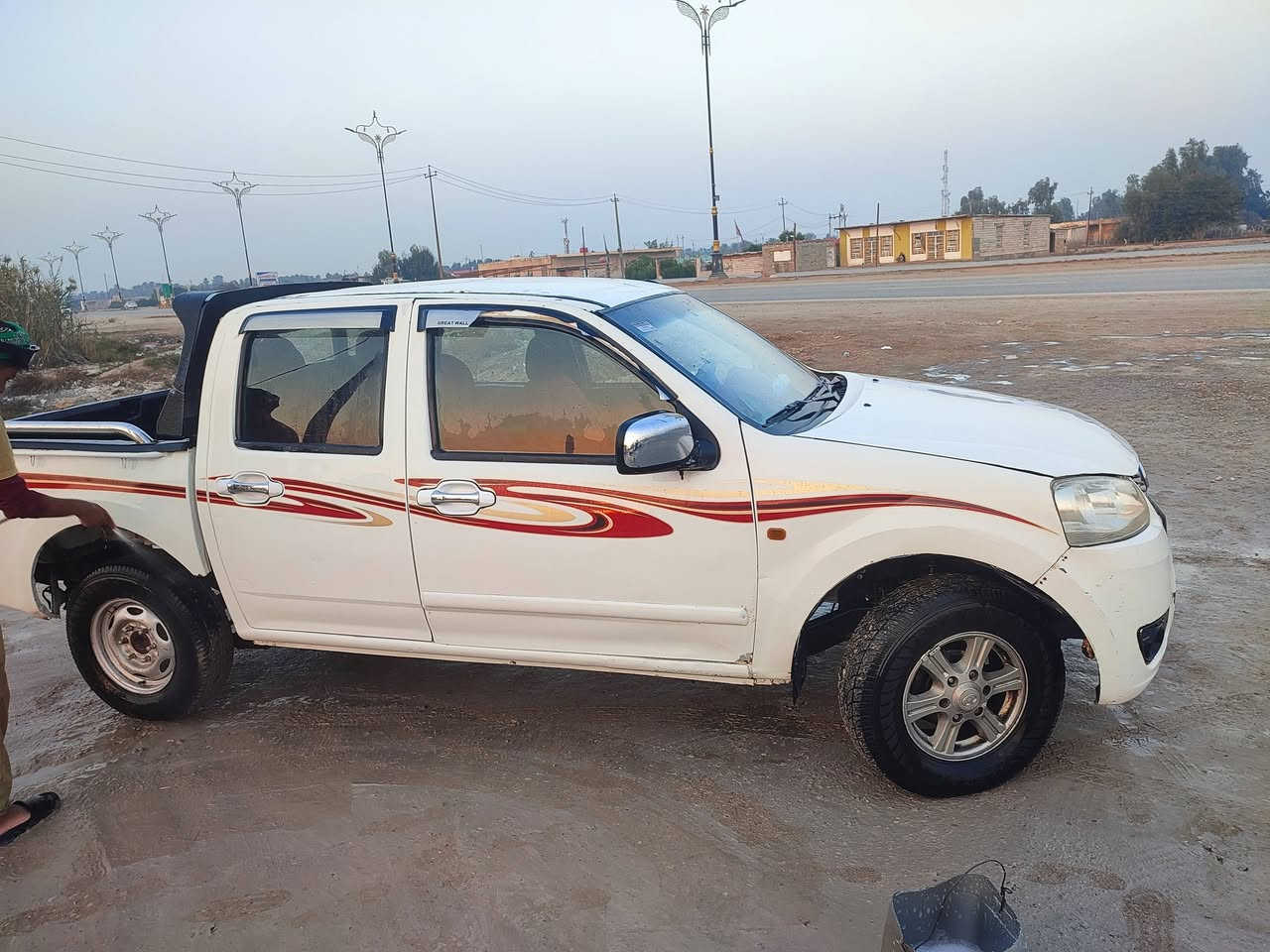 كريت ويل موديل 12السياره مصبوغه حزام راعيه بكربلاء مصفره ضربه وغرامات سنويه منتهيه من ال١٧ السياره  رايده45 وبيه مجال للاستفسار الاتصال ***********
