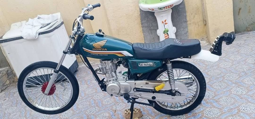 السلام عليكم
دراجه نامه  تعمير 25 شاصي 24 أوراق كامله مكاني الحمزه الغربي 650 وبيه مجال ***********
