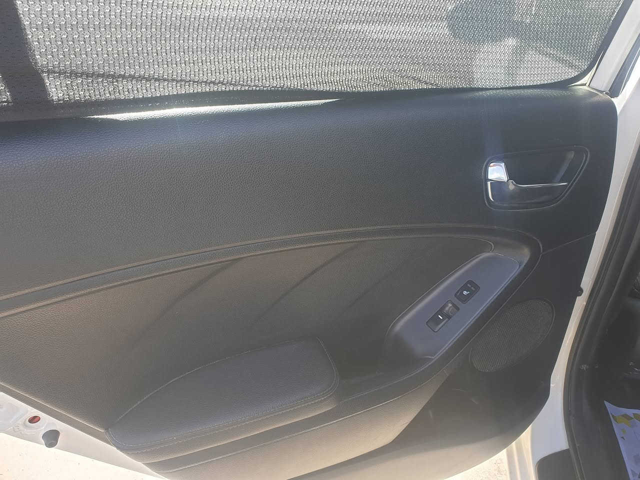 سلام عليكم 
كيا فورتي 2015 وارد امريكي 
محرك وكير مكفولات 
رقم بغداد باسمي 
تبديل جاملغ بدون صبغ بلادي مطابق نفس لون 
والبنيد مصبوغ تقريبا نصفه دعامية نفس لون بدون صبغ
بدون دواخل شواصي لغود كفاله عامه ليبل واحد
مواصفات فول فول تحكمات vib
جاهزه من كل نواحي
مكاني بابل محاويل حي المشتل السعر ب١١٥ وبيها مجال 
***********
