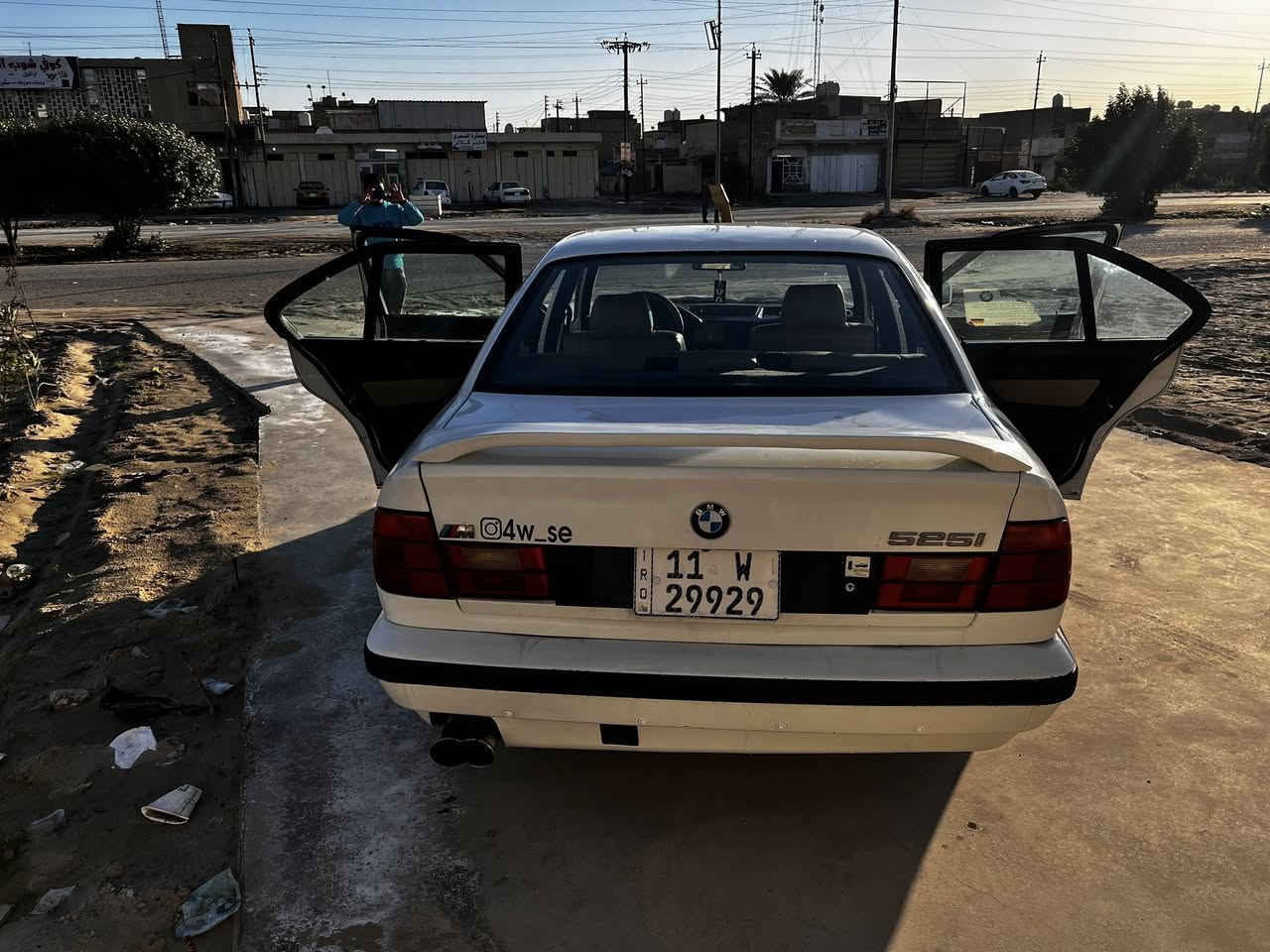 سلام عليكم من  رخصة الادمن بي ام525مفتوع

مواصفات

سيارة جاهزة لل اخير تبريد ثلج ❄️ 
صدر نضيف
شلعة معدل
 جام دكمتين 
فتحة
شاشة 📺
داخل جلد 
سقف كنتارة
كت ام 5
سيارة بدون ضربة مصبوغة عام جمالة اثر جراد 
سعر 62وبيهة مجال 
رقم/***********
بي واتساب
