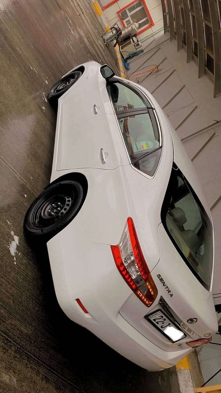 سلام عليكم نيسان سنترا خليجي 2019 للبيع 
مواصفات 
شاشة 
كاميرا 
تبريد قطعتين 
السعر 118 ورقة وبيه مجال بسيط 
الضرر قطعة واحدة فقط جامرلغ  فقط 10سم
سيارة بسمي سنوية جديدة ثاني يوم تحويل  
للاستفسار الاتصال 
واتساب او على الخط 
***********
