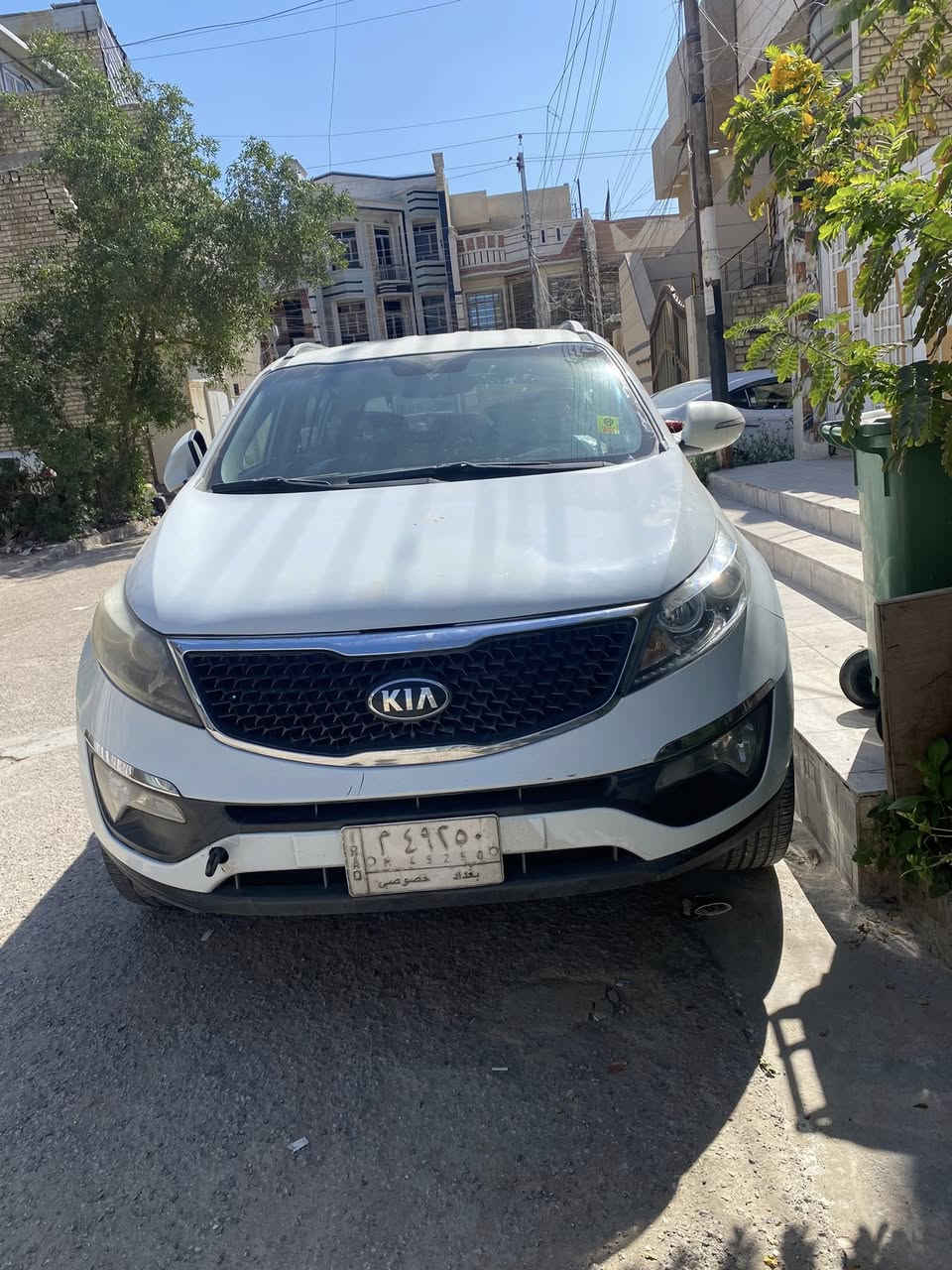 كيه سبورتج 2015 خليجي ماشيه 90 الف
اللون ابيض ، رقم بغداد بأسمي 

نص بنيد صبغ ، چاملغ امامي بي طخه صغيره على حطتها يحتاجلها بارد ، بيها كامره خلفيه بالمرايه ، شاشه صغيره ، ماكو فتحه 

السعر 145 ورقه 

مكاني بغداد

 الرقم : ***********
