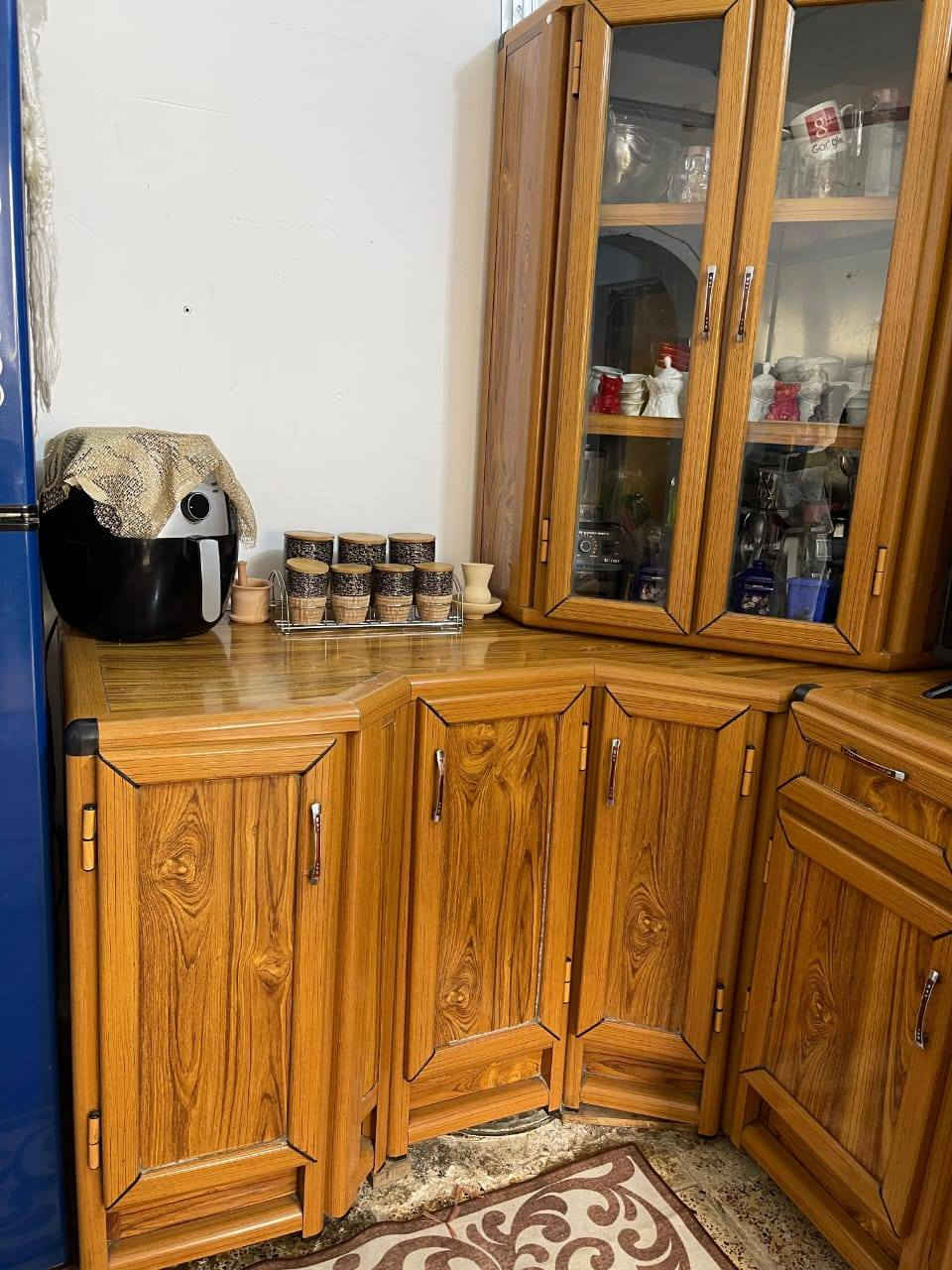 السلام عليكم كاونتر نضافه فول للبيع الطول 5متر والعرض نص متر و7سانتيم
العنوان بغداد *********** الاتصال
السعر يم صاحب الرقم
