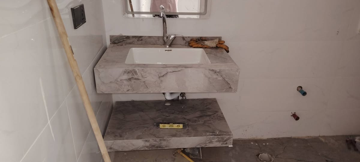 تم بحمدلله اكمال
 بيت ١٥٠ متر في طريق بغداد 
تأسيس 
ماء ومجاري في كركوك
وتشطيف منزل
للاتصال ***********
