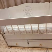 سرير أطفال • جديد • كالار