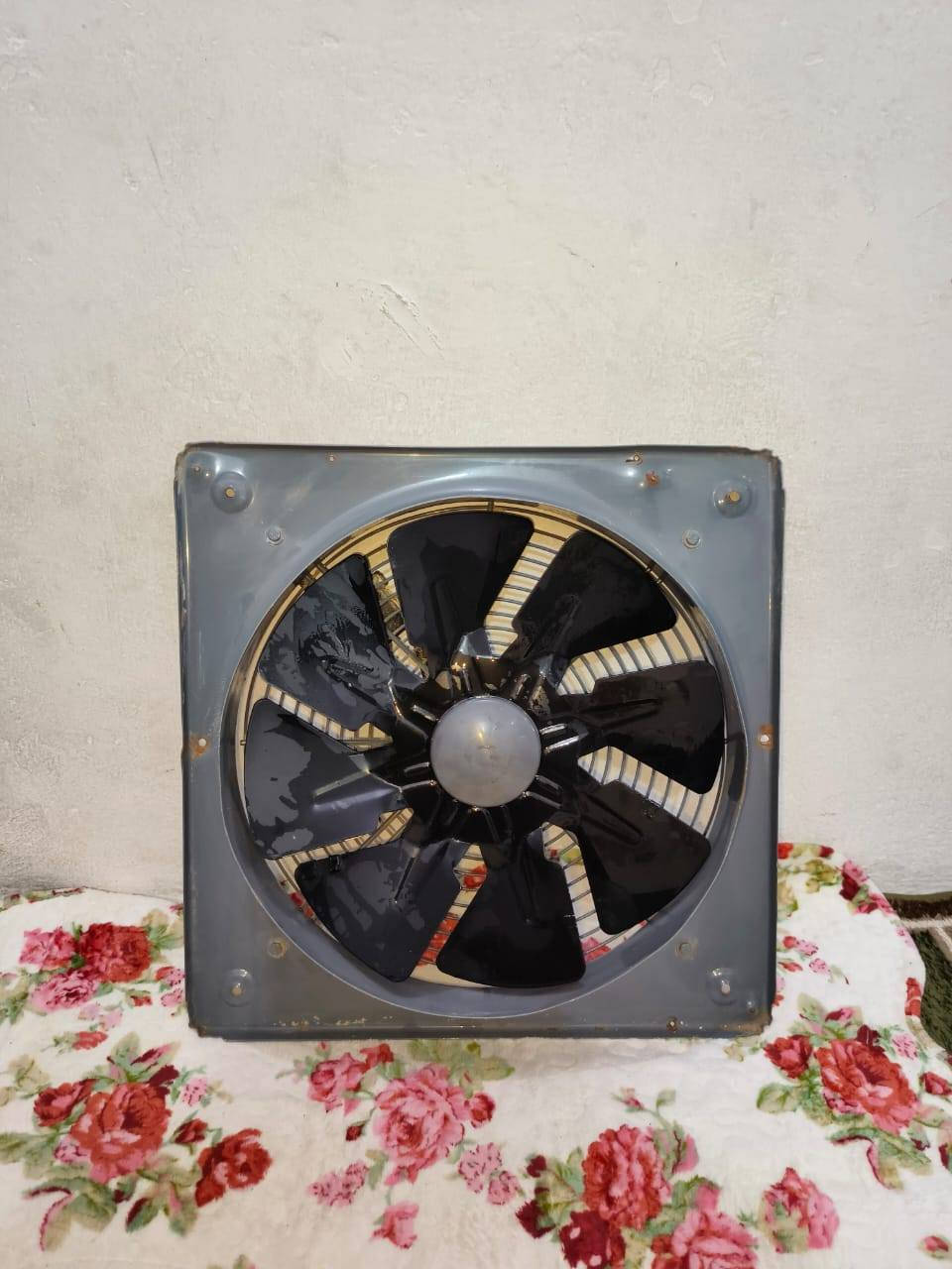 سلام عليكم مفرغات العدد 3حجم 50مستعطلات شهر واحد مع باب كامل للستفسار***********
