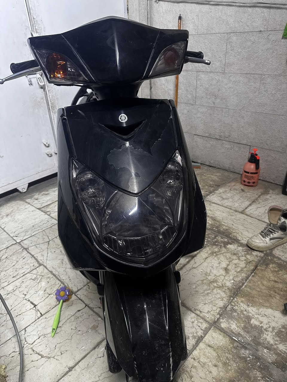 سلام عليكم سكنس فحل نوزل بلادي كلها عده صالنصه وموجوده لبلادي دراجه مال رمبه مكينه بلادي لا تنقيص ولا تبخير مكينه خرسه اشاير دبل اشاره لايت عالي ناصي لايت خلفي يعني دراجه مفوله شلعه ومعدل من صدك هيه ١٤٠ معدلها مخيف لسعر ٦٥٠ قفل قفل مكاني بغداد الطوبجي الرقم ***********
