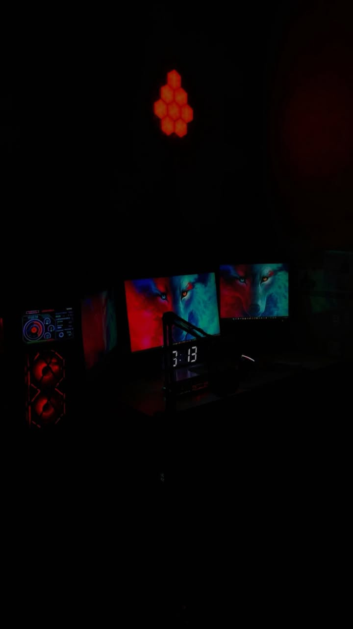 PC GAMING FOR SALE
مواصفات الكيس
CPU R 7 5800X 
GPU RTX 4070 SUPER MSI VENTUS 12G
COOLER DEEPCOOL 360ML RGB
M.B GIGABYTE X570 UD
RAM 2*8 16G 3600MHZ CORSAIR RGB
HARD1 M.2 1T
HARD2 SSD 512 G
PSU EVGA 750W
CASE SAMA 9 FAN RGB WITH LED MONITOR 
مواصفات الشاشات
MONITOR 1
ASUS
2560*1440 (2k)
SIZE 27
180HZ
IPS
MONITOR 2
HP
1080*1920 (FHD)
SIZE 22
60HZ
IPS
الملحقات 
1- UPS FARPER ONLINE 1KV
2- HEADSET ASTRO A50 GEN3
3- MOUSE ATTACK SHARK R3 SUPERLIGHT
4- KEYBOARD MADLIONS MAD 60 HE MAGNETIC SWITCH / RAPID TRIGGER  SNAP KEY
5- MOUSE BAD STEELSERES 3XL
6- NUROUM WEPCAM FHD 60HZ
7- MICROPHONE SOCODOX USP/XLR
8-  ساعة رقمية 
9- جوستك اكسبوكس احترافية 
10- سبيكرات
11- ستاند المايك
كل القطع مستخدمة استخدام قليل ونظيفة وانطي بيها ضمان وكراتين القطع كلها موجودة السعر 2650
مليونين و 650 وبيها مجال للشراي مكاني بغداد/


**إذا كنت صاحب هذا الإعلان وتريد حذفه لأي سبب، رجاءا أرسل رسالة إلى الدعم الفني**