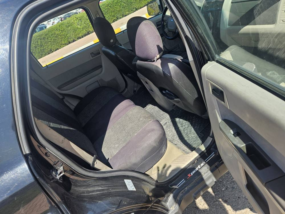 فورد اسكيب ٢٠١٢ رقم أربيل الجديد ثانوية ٢٠٢٩
صبغ:
كلين مافي صبغ يوجد طخه بسيطة بالجاملغ الأمامي طرف السايق بدون صبغ وبدون دواخل
ايرباكات سليمة
ماكينة وكير بشرط ٦ سلندر ٣٠٠٠ قوية ونظيفة جدا
كهربائيات بشرط شاشة كبيرة كاميرا خلفية تثبيت سرعة كراسي كهربا مرايا كهربا 
عزل جيد جدا سيارة عالية وعائلية مريحة جدا 
مافي سعر بكل العراق جوا السوق بسعر السيارات الصينية المستعملة 
١١٥ ورقة ومجال
واتس اب.   ***********
مكان السيارة أربيل أربيل, العراق
