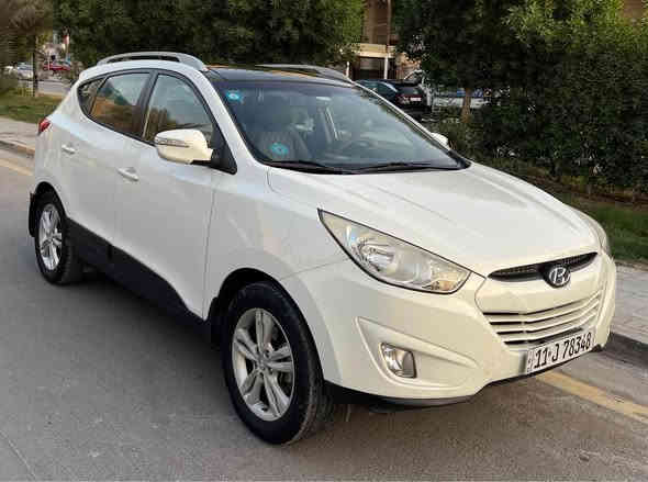 السلام عليكم عندي توسان مديل 2010 شكل 2011 خليجي فول 1.1 فور ويل محرك 2400  السياره رقم وهزه جديده بغداد بسمي مبدل بيها باب نفس الوان اصلي وكاله السياره بدون صبغ  بيها بارد خفيف بكم مكان والباقي مكفول من كلشي السياره كلش جديده ماشيه 87..//السعر 145 مكاني بغداد زيونه للاستفسار الاتصال ع *********** بغداد
