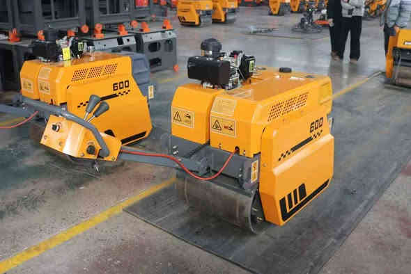 تم وصول حادلة واحد طن هزاز ٦٠٠ كيلو موديل ٢٠٢٥ كاز سلف وهندر فول موصفات هزاز كهرباء بسعر تنافسي ١٧ ورقة موقع  الشركة باب الشيخ للتواصل *********** ابو روان
