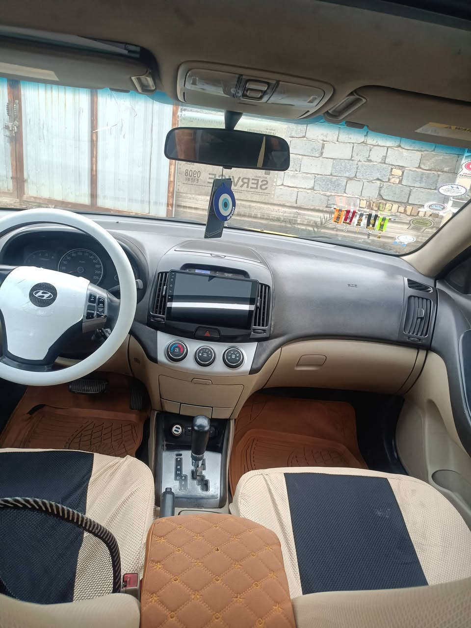 سلام عليكم الانترة موديل 2010 وارد امريكي حادث جاملغ وبنيد رقم دولي سيارة خير من  مكاني بغداد سعر 85 وبية مجال استفسار اتصل ***********
