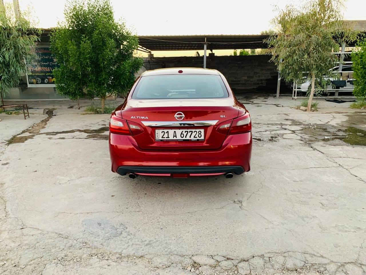 ALTIMA _2018 (SL)
▪️للبيع فقط 
▪️كير ومحرك وحدادية مكفولات 
▪️اعلى مواصفات SL عدى الفتحة تدفئة بالستيرن والكشنات كشنات كهرباء كامرة وشاشة ورادار ومثبت سرعة وتحكمات ستيرن  
▪️سنوية لل30 وبعد شهر يلا تسقط الهزة والبراد 
▪️تدفئة شغالة كامل والتبريد جيد بس مو كلش ثلج
▪️معلاية خلفي امامي تاير بلادي ويل كب ١٧
▪️حادثها جداً بسيط وموضح بالصورة باب السكن مبدل بسبب الخسفة الواضحة بالصور وجامرلغ الخلفي جهة السايق وربع من الباب 
والسونار موجود 

(السعر127 ) 
للأستفسار
*********** خناقين, ديالى
