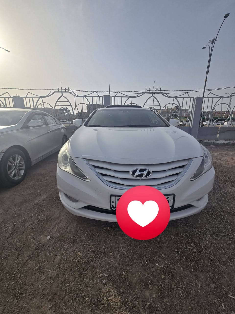 السلام عليكم
للبيع سوناتا موديل 13خليجي كفاله عامه من دعاميه لدعاميه 
ماعده بارد شبر بل هلال كلشي شغال بيها تبريد اي نقص مابيها
كلها ع الابلاد ماشيه ١٢٠ الف حقيقي رقم بغداد  انكليزي بسمنه 
السعر ١٤٠ وبيها مجال*********** مكاني هارثه بزريجي
