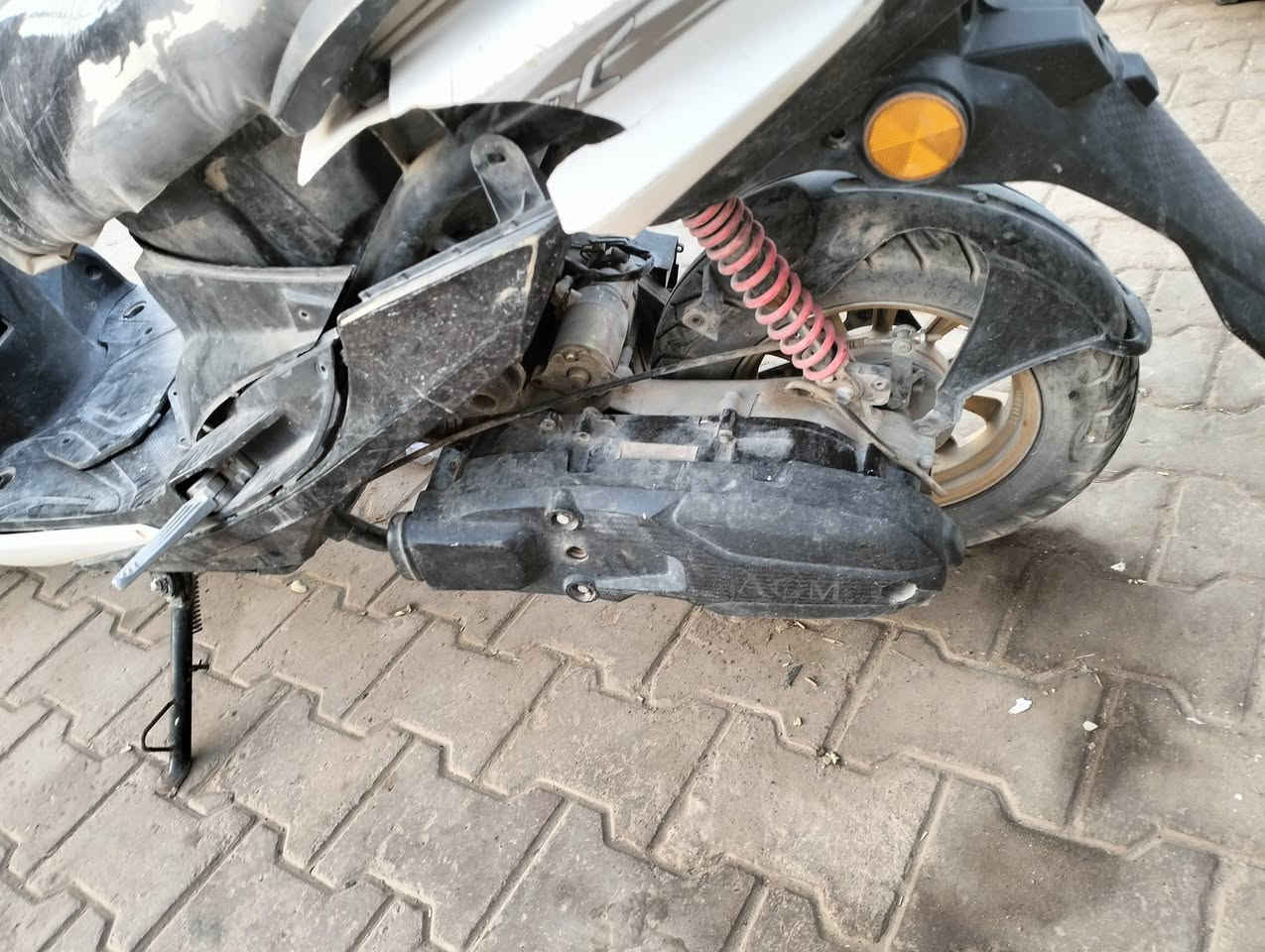 ماطور ماكس للبيع بس مفسخ قراضه يراد تشدهن محرك شغال مابي أي عيب السعر 75 /***********
