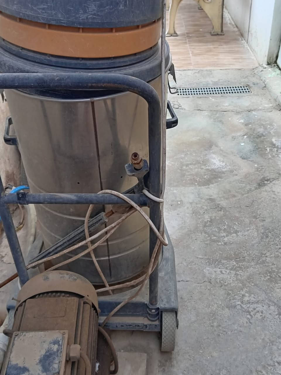 هاي الاغراض للبيع   كلها شلع.٥٠٠وبيها مجال للطيبين للاستفسار ‏‪***********‬‏
