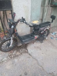 دراجة شحن للبيع نظيفة جدا بطاريات جدد مداخلة اي تصليح بس الكشن مالتها ...