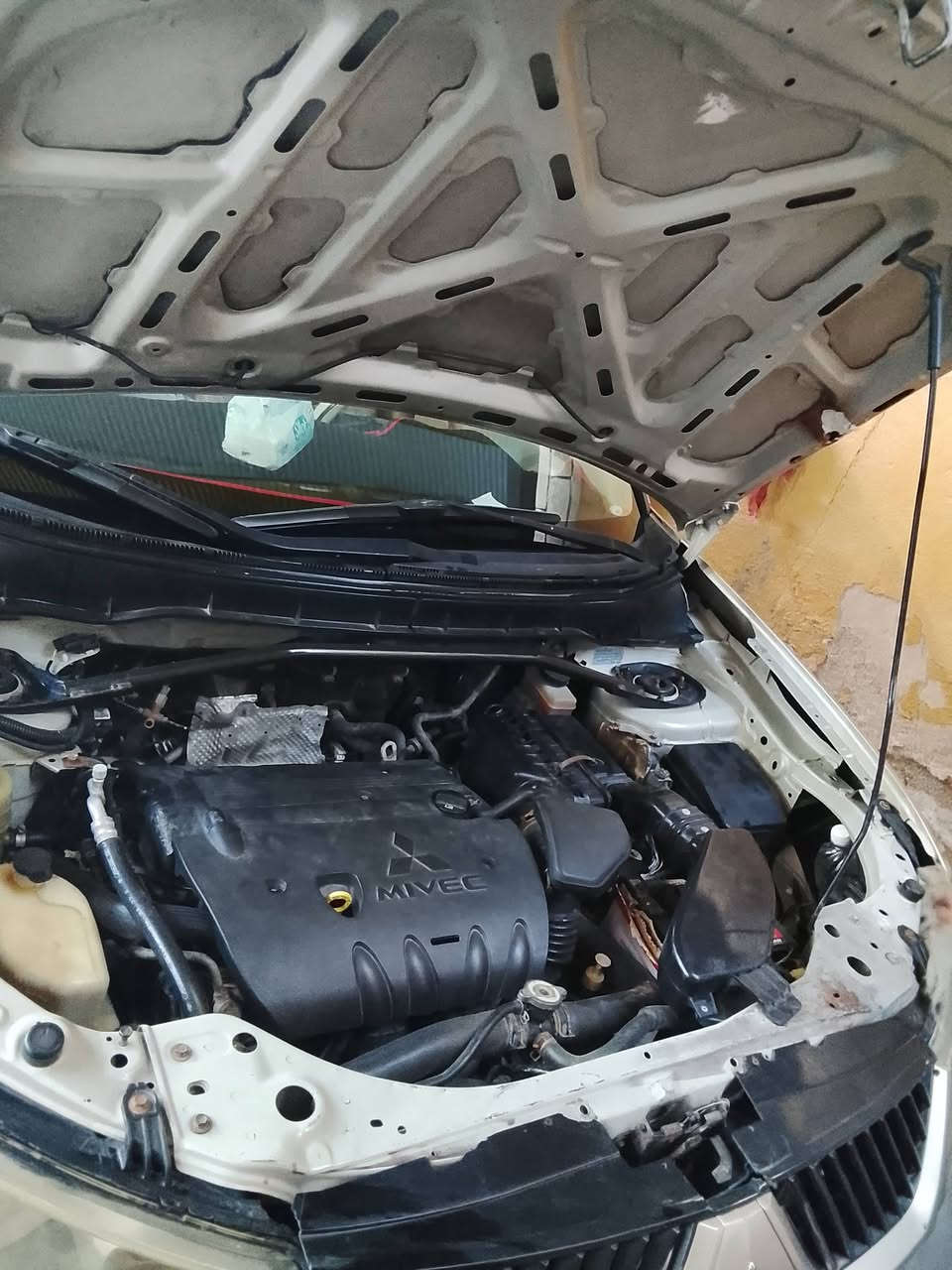 سياره رقم انكليزي جديد  مشروع وطني بسمي السياره تداور بأي محافضه رقمه بصره موديل 2008 السعر 95وبيه مجال
للاستفسار ***********
