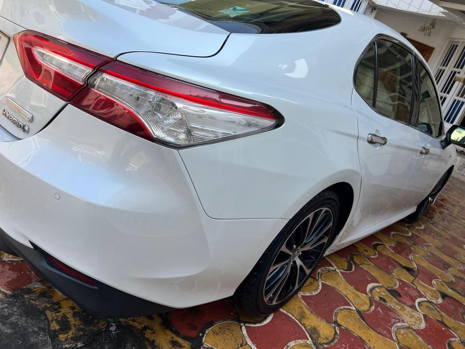 سلام عليكم كامري موديل 2020 
بغداد بسمي 
سياره ساز خليجي هايبر فول مواصفات 
فتحه 
جلد 
بصمه 
برده خلفيه 
شاشا جبيره 
لد نهاري 
لايت زنون 
باقي مواصفات معروفه مال ساز 
ماشيه 75 كيلو
جوه الرقم خلفي صبغ بدون فتح ولا حوض كفاله الحوض ول سياره  
مكاني الاعظميه 
السعر 217
مكلف بل نشر اتصل على رقم واتساب متوفر 
***********
