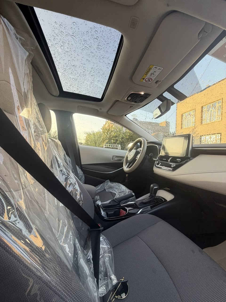 2024 ساز فتحه وبصمه 
مكفوله ماشيه 24 الف كيلو فقط بعدها بالضمان 
مكان السياره الكوت 
السعر 194 بيها مجال بسيط 
*********** 
*********** موجود واتساب
