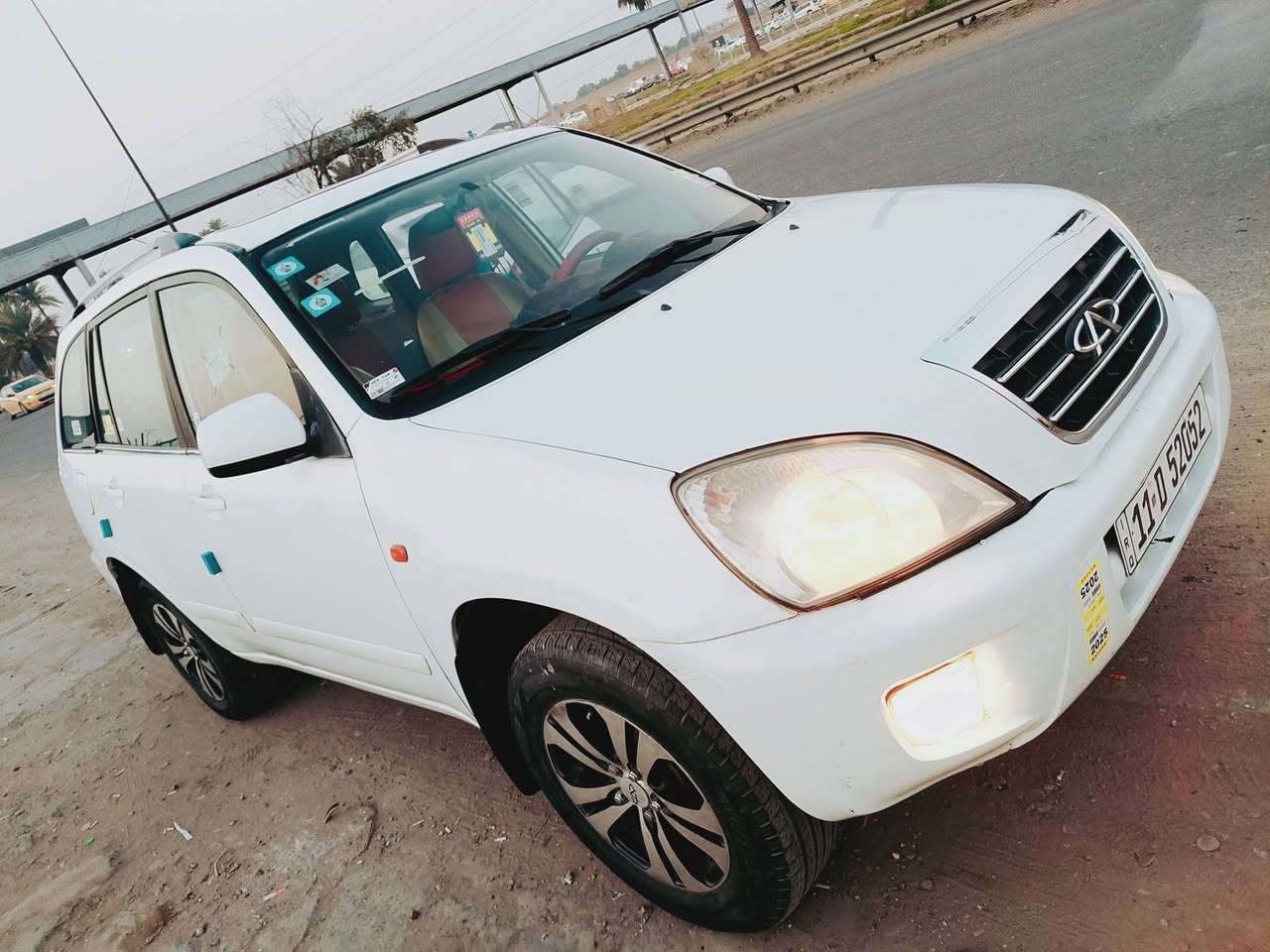 .السلام عليكم
للبيع تيكو ميكانيك . موديل ٢٠١٢ . رقم بغداد انكليزي الجديد سنويه جديدة . كير ومكينة مكفولات بلاديات . مكفولة من الحادث بيها صبغ مكانات جماليه  . تبريد شغال . صدر جديد . شاشة أندرويد . كهربائيات شغالة . تخم تاير 
بالعافيه على الياخذها . السعر ٥٥$ ورقة وبيها مجال 
العنوان بغداد الجديدة 
***********
