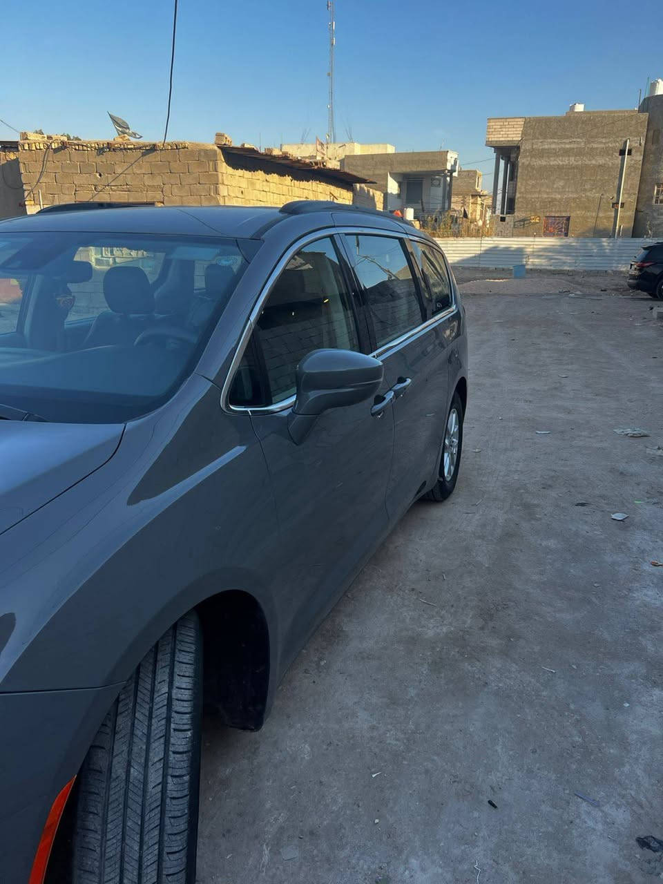 سلام عليكم  كرايسلر باسفيكا 2022 بانزين  اللون سمنتي  مكفوله كفاله عامه(كلين تايتل)    رقم اربيل ماشيه 54 الف ميل  1-كامرات خلفيه دواره  2- هندبريك بصمة   3- تشغيل عن بعد   4- هيترات بالكشنات   5- رادر جانبي   6- بيبان كهرباء ( تحكم ريمونت )   7- صندوق كهرباء شفط   8- رادار امامي خلفي   9- كشنات VIP منفصل  10- مانع انزلاق   11- نظام ستوب بارك   12- لايت لدالشكل الجديد   13- تنبيه الخروج المسار   14- شاشة كبيرة كاربلاي   15- تبريد مركزي ثلاثة قطع   16- تدفئه كراسي وستيرن  17- تحكم استيرن فول   18- بردات داخلية   19- اشاير بالمري   20 -محرك 6 سلندر 3600   21- كير ماوس   22- نقطه عمياء   23 - كشن كهرباء + خزن   السعر270 مكان السياره بصرة ابي الخصيب         ☎️ ***********
