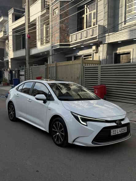 السلام عليكم سياره كورلا هابيرد موديل2024 شكل الامريكي  مكفولة كفالة عامة مواصفات معروفه ماشية 22000 وقابل للزياده فتحه سقف بصمه اشاير بالمري  داخل مخمل  رادار امامي لد امامي فول كامره ثلاث انظمه قياده تبريد قطعتين امامي خلفي 
بغداد حي الجامعه 
السعر145 
***********
