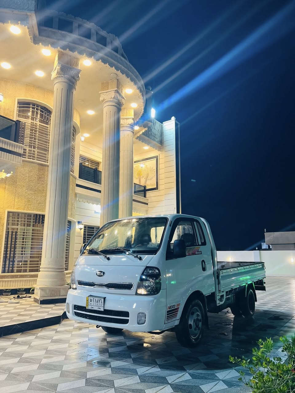 سلام عليكم كيا حمل فحل موديل ٢٠١٨ رقم بغداد بسمي تحويل مباشر
مكفوله كفاله عامه 
محوره تاير ١٤ وستد ٢٧ 
السياره جاهزه ما ناقصها شي 

الاستفسار ***********
