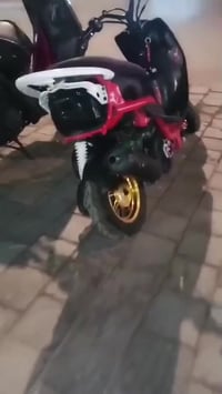 دراجه ماكس عدله مال لعب  مكينه 49 مامفتوحه  بيه شغل هواي مزود  سعر 350...