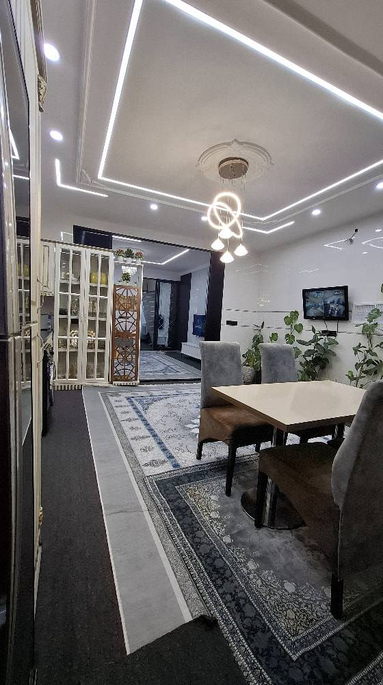 👇عربي/کوردی 👇 
#سعر جوة سوق.5 دفاتر و بيها مجال 
تقريبا 72 مليون دينار عيراقي 
بيت للبيع 100مترطابقين و بيتونة فول مواصفات طابو صرف في أربيل بيت نظيف جدا 
يتكون بيت بيها 
كراج سيارة -نظام بوكسات -3 غرفة نوم -مطبغ   
حار و بارد -تخم كاونتر 
هدية ويالبيت 
 350 الف شهري أي شخص تشتري هذا بيت للإيستثمار للإيجار
عنوان 📍 أربيل حي تعجيل جديد قريب بنصلاوة 
الاستفسار *********** واتساب و فايبر 
  ******------******-------******------******
کوردی 👇 
نرخی خوار بازار تەنیا 5 دەفتەر و مەجال 
100متر
تاپۆ  خانووەکە دوو قات و بەیتونە فول مواسفات کەم بەکارھاتووە 
بەشێوازێکی زۆر تایبەت درووست کراوە 
پێکهاتووە لە گراجی ئۆتۆمۆبیل نیزام بۆکسات چێشتخانەی سارد و گەرم تاخم کەوەنتەری لەگەڵە 3 ژووری نوستن 2هۆڵ و 2 حمام و 3 توالێت لەگەڵ بەیتونە 
ناونیشان 📍 هەولێر گەڕەکی تەعجیلی نوێ نزیك بنەسڵاوە 
بۆ زیاتر زانیاری *********** واتساپ أربيل, العراق
