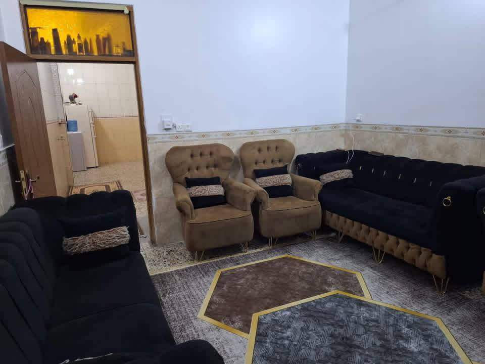 السلام عليكم

#دار_للايجار

الموقع كفائات المعلمين قرب مجمع الشام الطبي 📍

المساحه ٥٠ م    

صاله + مطبخ + خدمات 

الطابق ثاني غرفتين نوم + خدمات 

للاستفسار *********** ☎️

مكتب دور دجله للعقار
