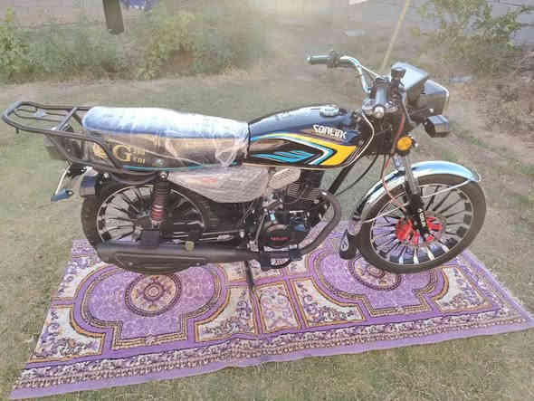 سلام عليكم دراجه للبيع موديل 2025 جديده ما طالعه دراجه سعره 950 بيه الدراجه ضاغطه وزنجر مكاني بغداد مدينه الصدر *********** وتساب موجود همين
