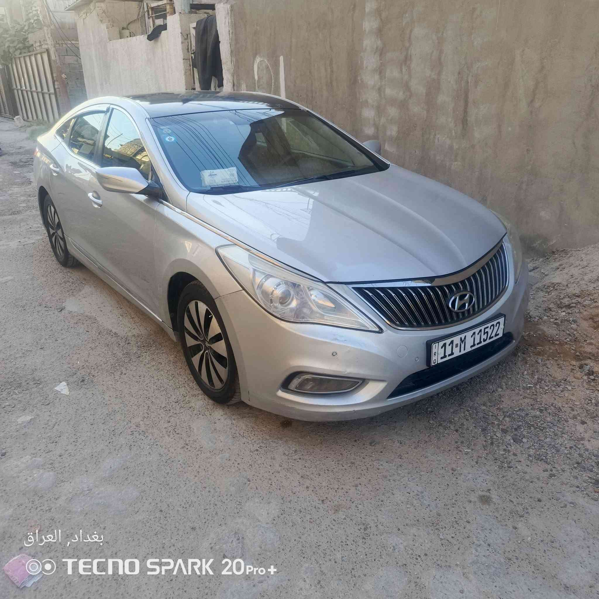 السلام عليكم ازيره ٢٠١٤ وارد كوري
فول مواصفات كير محرك 6 سلندر مكفولات تبريد ثلج 
بيها ٥ قطع صبغ بدون دواخل صفحه السائق وجاملغ الخلفي رش كلير مكفوله من الضربه رقم وهزه جديده السعر ١٠٠ وبيها مجال العنوان بغداد حي التراث 

***********
