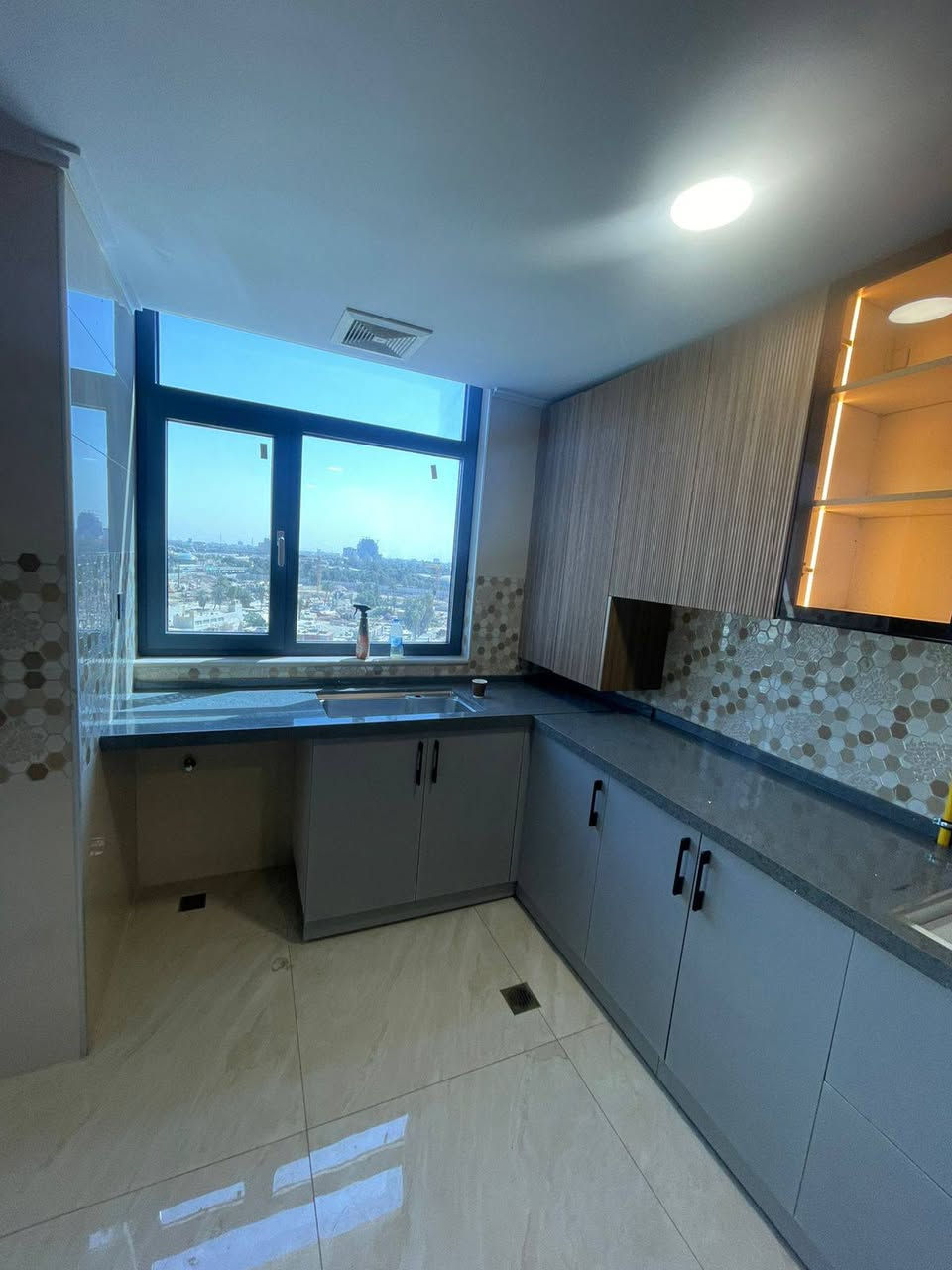 كاونتر جديد للبيع العنوان مجمع بوابه العراق


**إذا كنت صاحب هذا الإعلان وتريد حذفه لأي سبب، رجاءا أرسل رسالة إلى الدعم الفني**