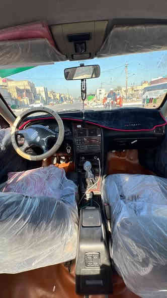 السلام عليكم بيجو بارص 2015 بيه جاملغ امامي ال ايسر امبدل لا الغود ولا شواصي لا ابراكيتات كلهن مكفولات كير مكينه شواصي مكفول كهربائيات كلهه شغاله مابيهه نقص لايت زنون صدر مبدله جديد تخم تاير جديد السياره مابيهه اي نقص مكاني مدينة الصدر الكياره *********** السعر 45
