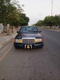 مرسيدس • مرسيدس E300 • مرسيدس بطة • مرسيدس 1985 • سيارة مرسيدس • E300 ...