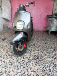 بوليس لبيع مامتوحه تره بس بيه لاستيك ولف بس من بارده دخن ومن تحمه تكطع...