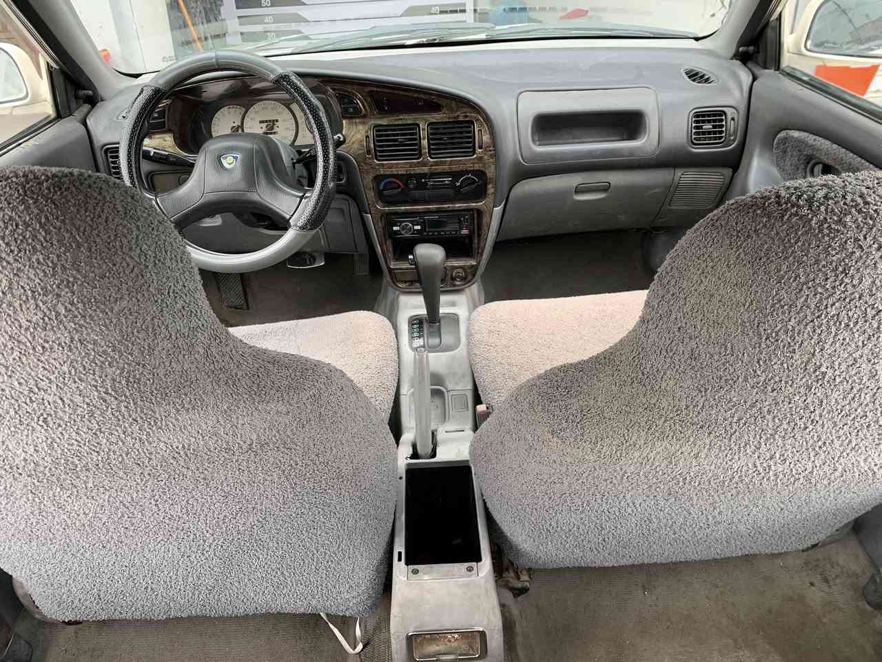 سلام عليكم
سيارة بروتون للبيع موديل 2004
رقم كركوك أ
گير اوتماتيك تبريد شغال 
محرك بشرط 4 طايرات جديد 
كهربائية كلها شغال سياره صبغ عام 
سعر 35$ رقم هاتف ***********
