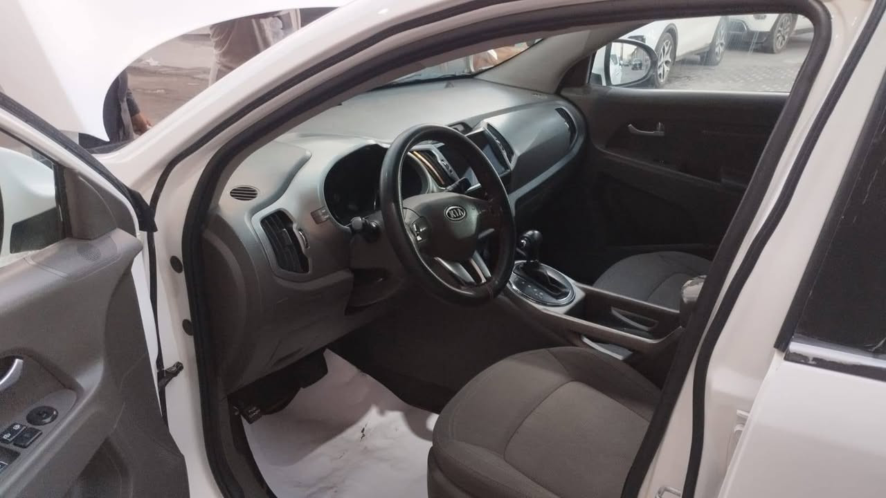 سبورتج خليجية بيه عرقجين مبدل تصليح درجة اوله مكينه وكير وصدر تبريد خير من الله مصفره سنوية جديدة السعر 98 مكاني بغداد سياره جاهزه  مكاني بغداد ***********
