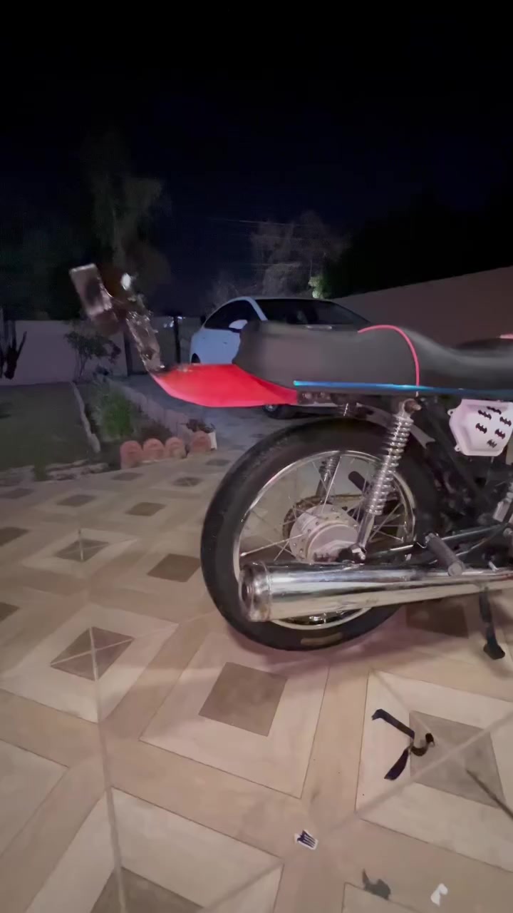 تايكر 20 للبيع محرك ناعم ومامفتوح وشرط الفصله و سرعه وسعره 340 وبي مجال حك جيه


**إذا كنت صاحب هذا الإعلان وتريد حذفه لأي سبب، رجاءا أرسل رسالة إلى الدعم الفني**