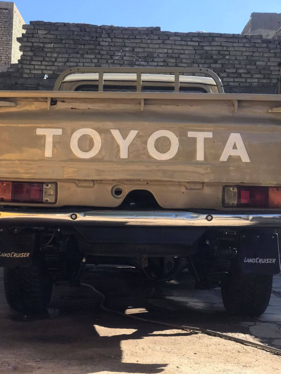 السلام عليكم من رخصت مدير الكروب المحترم للبيع تيوتا لاندكروز حوثيه موديل 1989السعر 65وبيها مجال تحويل مباشر رقم بغداد دولي داخله هزة جديدة عنواني بغداد البلديات للاسفسار على هذا الرقم ***********بي واتساب
