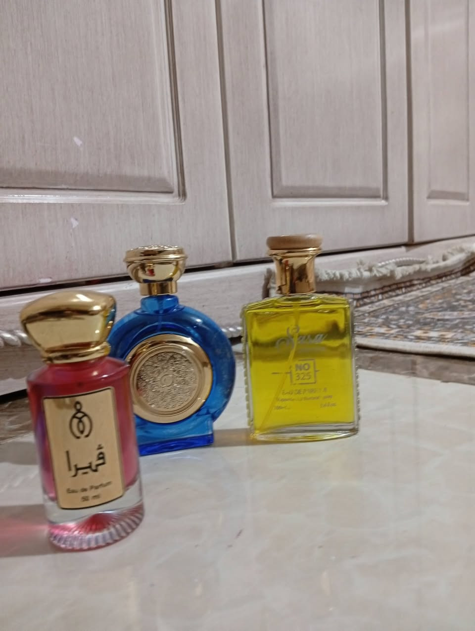 سلام عليكم توفر عطور مال كويت اصلي بسعر مناسب عنوان القبله 
***********
